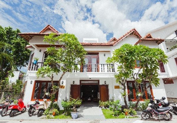 Kool House Hotel Tuy Hòa Exterior foto
